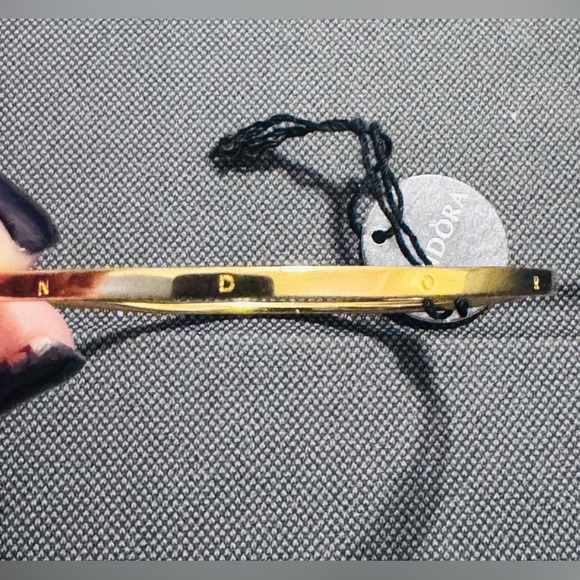 Pandora Signature Closed ID Bangle (Gold) - Picture 12 of 13